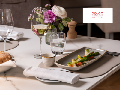 Set_de_table_simili_cuir_recto_verso_avec_sur_mesure_forme_nuage_pour_le_chateau_de_germigney_confectionne_par_chez_elles_pro2