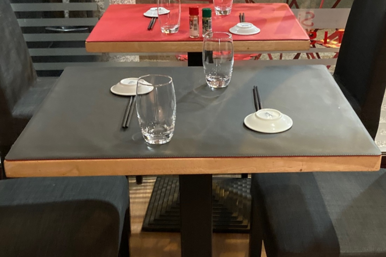 Carré de table Simili cuir - Finition angles arrondis - Chez elles - Photo n°7