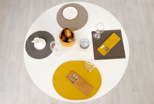 Set de table simili cuir - recto/verso - Carré - Chez elles