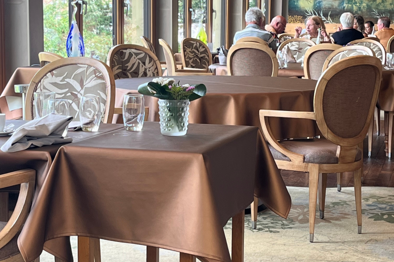 Nappe simple en simili cuir - Finition simple - Chez elles - Photo n°4