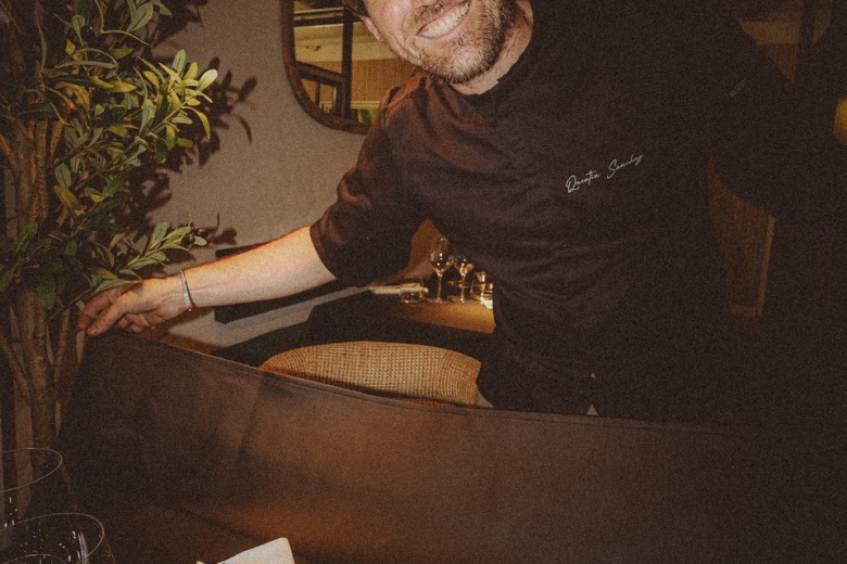 Nappe finition simple en simili cuir - recto-verso sur mesure - Chez elles - Photo n°1