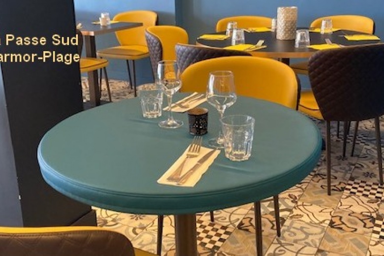 HOUSSE DE TABLE -  - Chez elles - Photo n°1