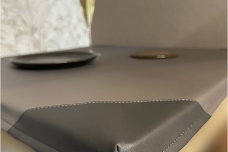 Housse de Table avec contreforts -  - Chez elles - Photo n°2