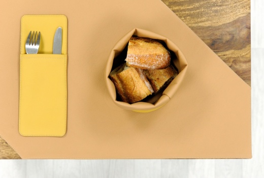 Porte-couverts en simili cuir - sur mesure - Chez elles